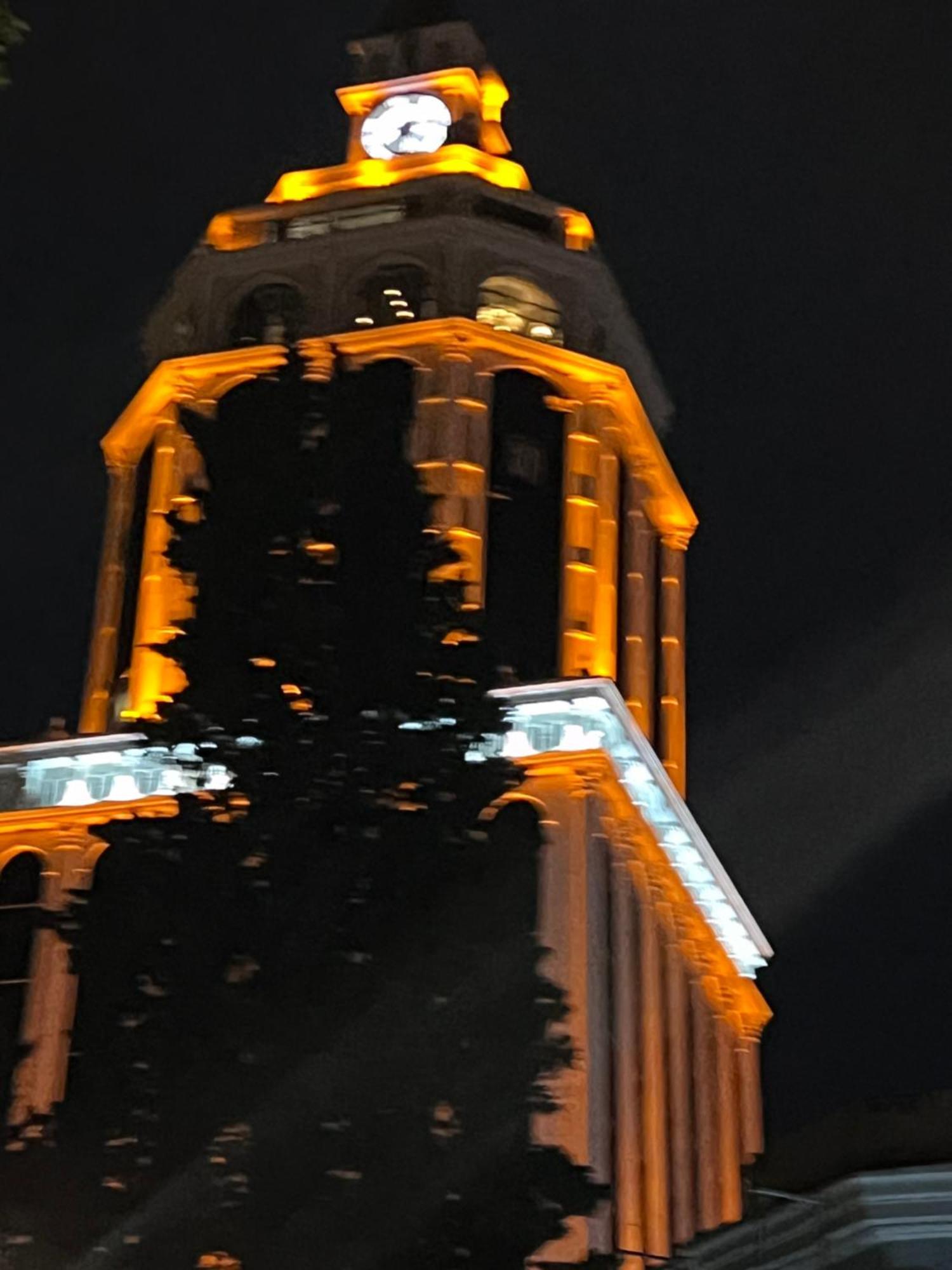 Hotel Paris บาทูมิ ภายนอก รูปภาพ